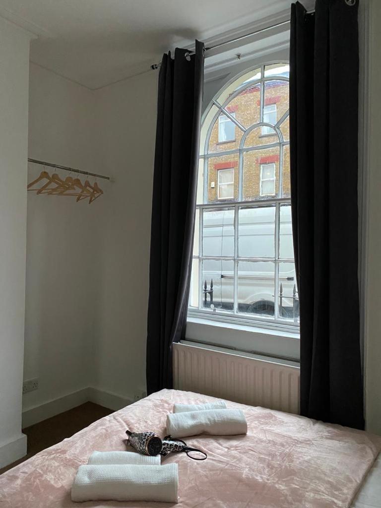 Comfy Private Rooms In Camden Town, Central London Eksteriør billede